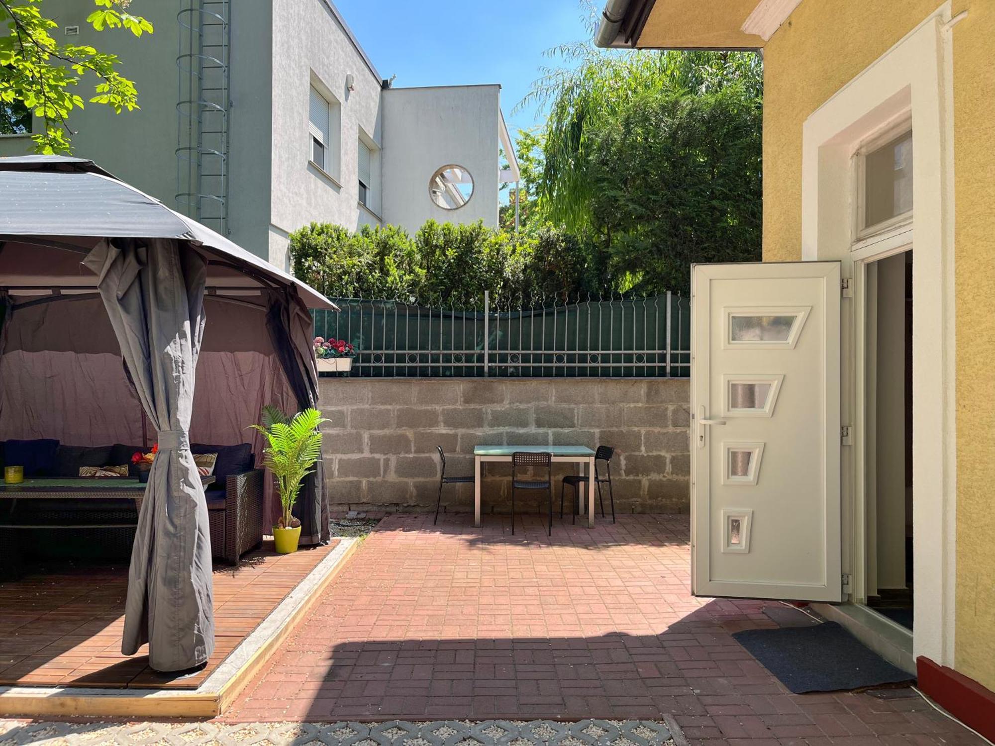 Brand New Garden Flat / Free Parking Apartament *